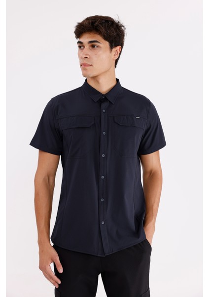 Kısa Kollu Çift Cepli Esnek Kumaş Düğmeli Gömlek indirimleri
