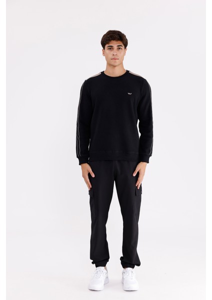 Selanik Doku Yumuşak Tutuşlu Rahat Kalıp Yuvarlak Yaka Esnek Manşetli Sweatshirt