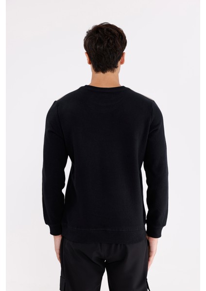 Selanik Doku Yumuşak Tutuşlu Rahat Kalıp Yuvarlak Yaka Esnek Manşetli Sweatshirt modelleri