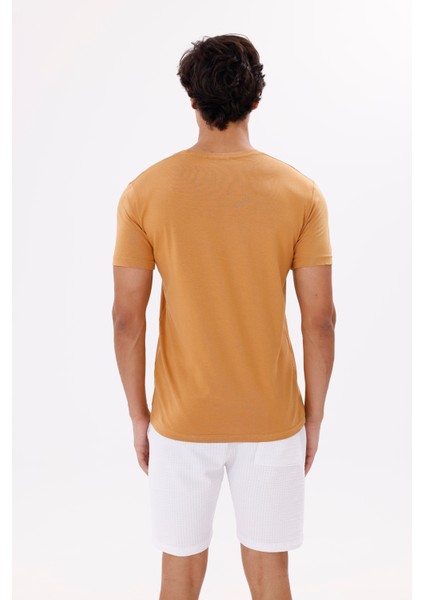 Yelkenli Illüstrasyonlu Bisiklet Yaka Rahat Kalıp Yumuşak Dokulu Kısa Kollu Tişört modelleri