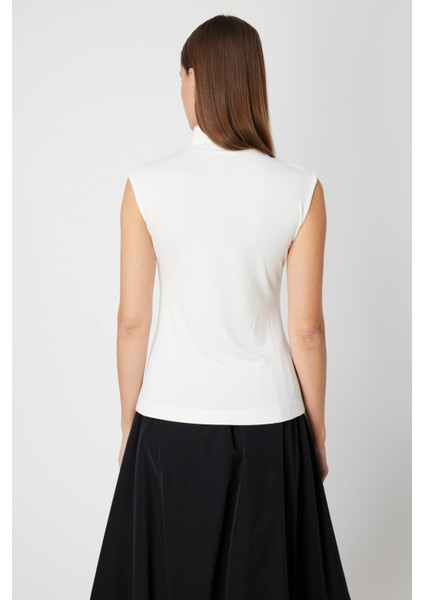 Kadın Dik Yaka Kolsuz Basic Bluz 61432 Ekru fırsatları