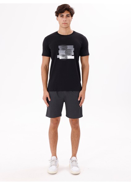 Bisiklet Yaka Rahat Kalıp Ön Baskı Detaylı Yumuşak Dokulu Kısa Kol Tişört