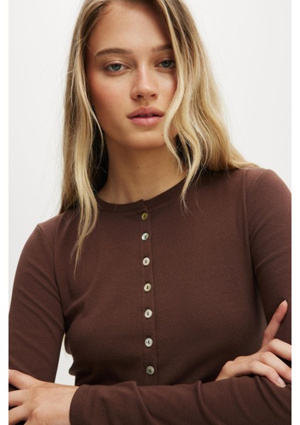 Acı Kahve Slim Fit Düğmeli Kadın Hırka MG2580 fırsatları