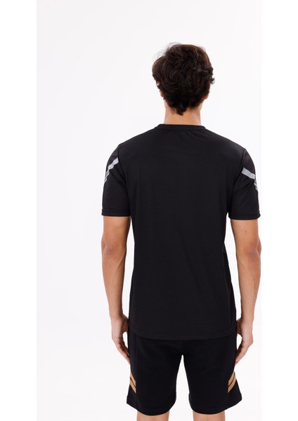 Yansıtıcı Kol Detaylı Göğüs Logolu Rahat Kalıp Bisiklet Yaka Nefes Alabilen Jarse Tişört fırsatları