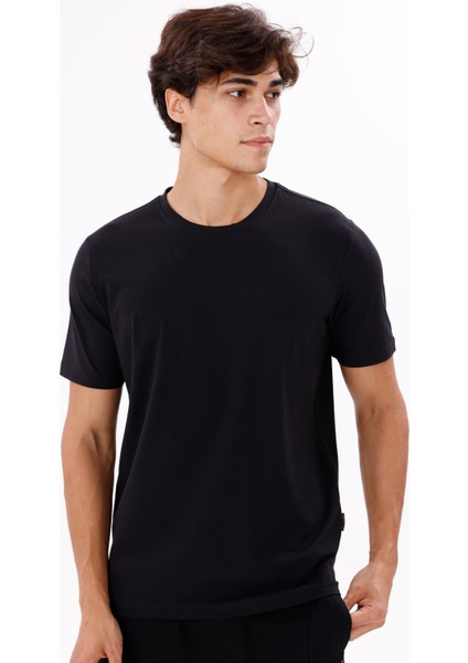 Bisiklet Yaka Rahat Kesim Düz Yüzey Yumuşak Dokulu Kısa Kollu Esnek Konforlu Tişört indirimleri