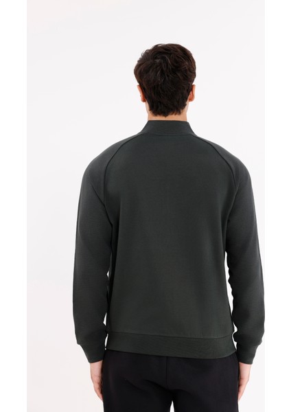 Çizgili Yüzey Efektli Rahat Kesim Yarım Düğmeli Mevsimlik Polo Yaka Tişört modelleri