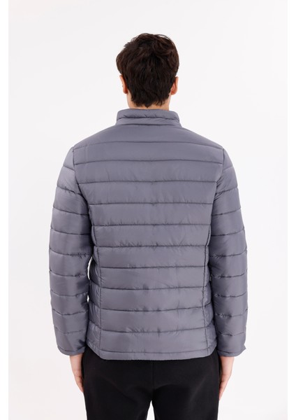 Yüksek Yaka Kapitone Kanallı Tam Fermuarlı Çift Cepli Hafif Isı Yalıtımlı Şişme Mont modelleri