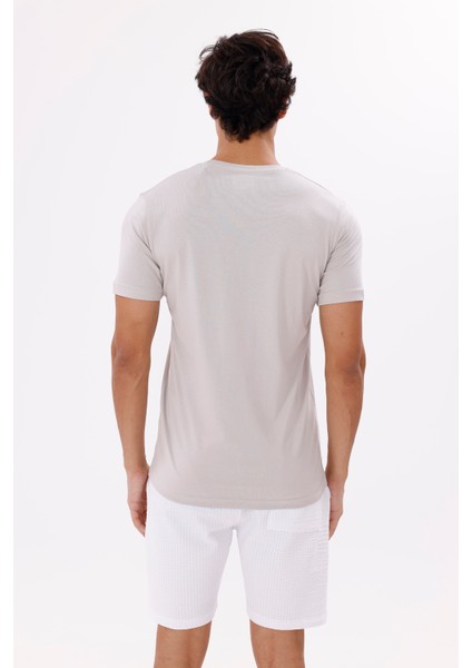 Ön Baskı Yazı Detaylı Bisiklet Yaka Kısa Kollu Tişört modelleri