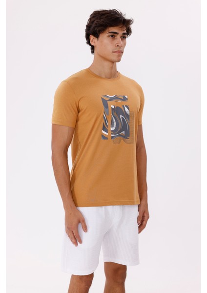 Geometrik Dalga Desenli Ön Baskı Detaylı Bisiklet Yaka Rahat Kalıp Kısa Kollu Tişört fırsatları