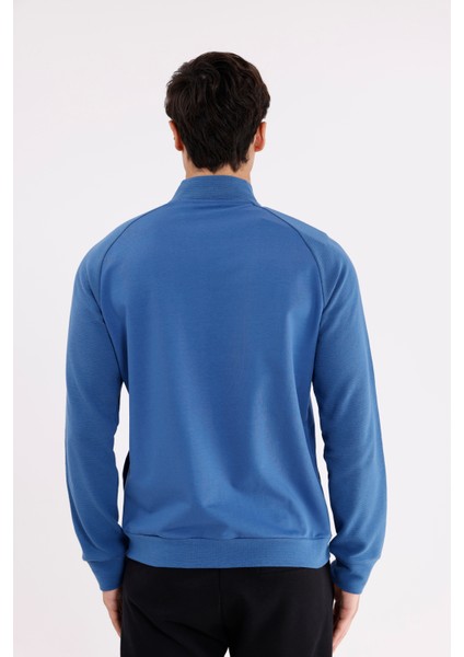 Çizgili Yüzey Efektli Rahat Kesim Yarım Düğmeli Mevsimlik Polo Yaka Tişört modelleri