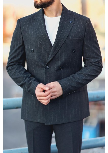 Ince Çizgi Detaylı Kruvaze Ceket fırsatları