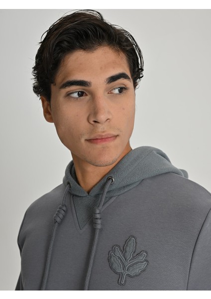 Erkek Trend Kol Detaylı Sweat fırsatları