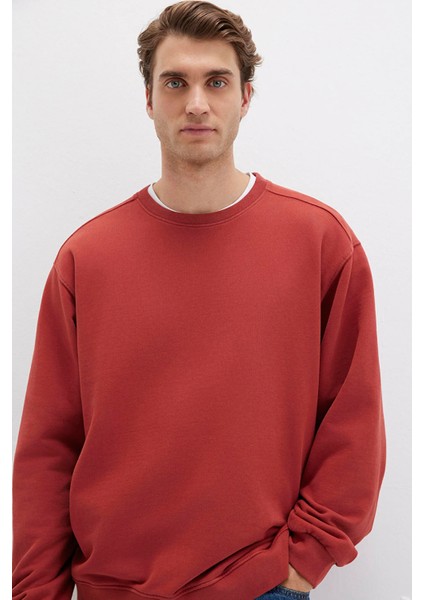 Erkek Bisiklet Yaka %100 Pamuk Sweatshirt M0S10482 Kiremit fiyatları