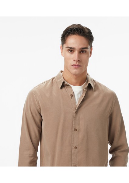 Erkek Bej Classic Fit Gömlek W57536T.3DA fırsatları