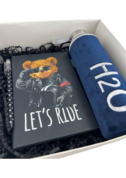 H2O Kadife Kılıflı Matara Lacivert 600 Ml, Tükenmez Kalem, Let's Ride Temalı Defter Hediye Kutusu fiyatları