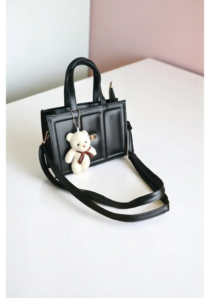 Kadın Siyah Peluş Charm Hediyeli Suni Deri Kadın El/omuz Çantası