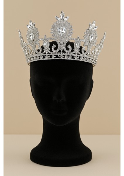 Elmas Görünümlü Kristal Işlemeli Gümüş Kaplamalı Gelin Tacı – Zarif Kraliçe Taç Modeli