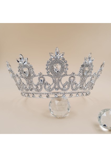 Elmas Görünümlü Kristal Işlemeli Gümüş Kaplamalı Gelin Tacı – Zarif Kraliçe Taç Modeli modelleri
