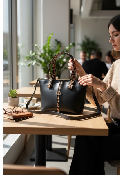 Kadın Leopar Şerit Detaylı Askılı El Omuz Çantası fiyatları