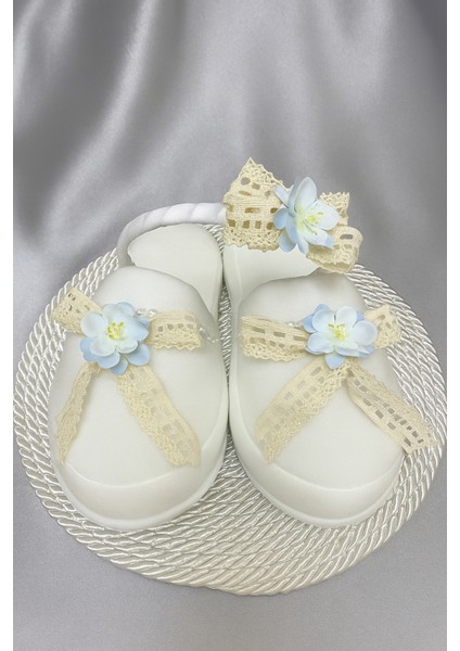 Tasarım Lohusa Seti Mavi Yapay Çiçekli Dantel Detaylı Taç Terlik Seti fırsatları