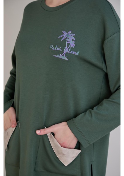 Kadın Cepleri Deri Garnili Baskılı Haki Eşofman Takımı