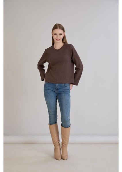 Günlük Kullanıma Uygun Geniş Yaka Regular Kalıp Simli Triko Kahverengi fiyatları