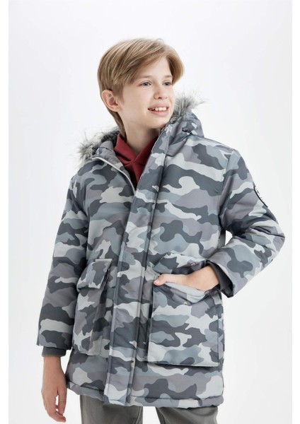 Erkek Çocuk Çıkarılabilir Suni Kürk Yaka Kapüşonlu Pelüş Astar Parka