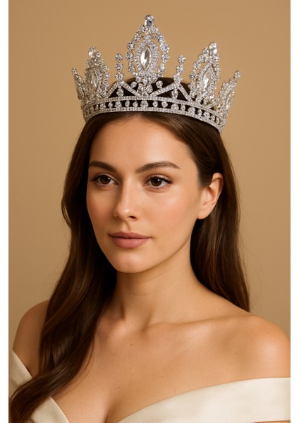 Elmas Görünümlü Parlak Kristal Işlemeli Gümüş Kaplamalı Gelin Tacı – Işıltılı Prenses Taç Modeli fiyatları