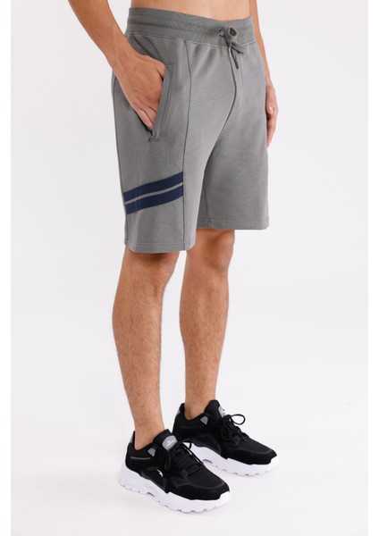 Çift Şerit Bant Detaylı Bağcıklı Yan Cepli Süper Koton Rahat Kalıp Şort fırsatları