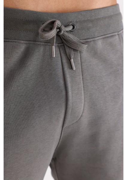 Çift Şerit Bant Detaylı Bağcıklı Yan Cepli Süper Koton Rahat Kalıp Şort indirimleri