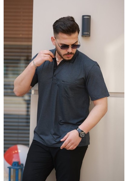 Erkek Yakalı Mini Jakarlı Kısa Kollu T-Shirt