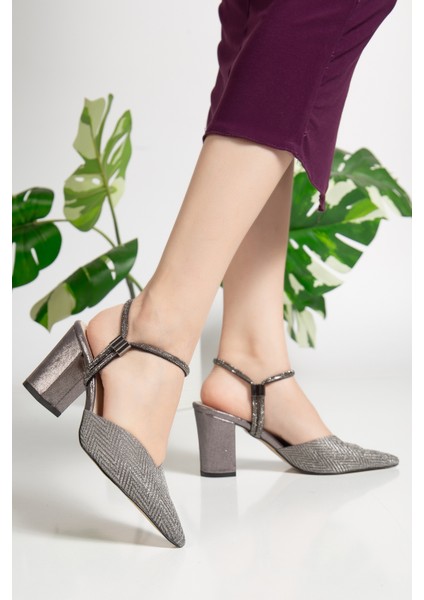 Platin Renk Topuklu Abiye Ayakkabı