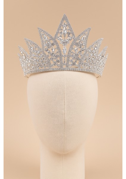 Lüks Alev Formlu Kristal Gelin Gümüş Kaplamalı Tacı – Işıltılı Kraliçe Modeli