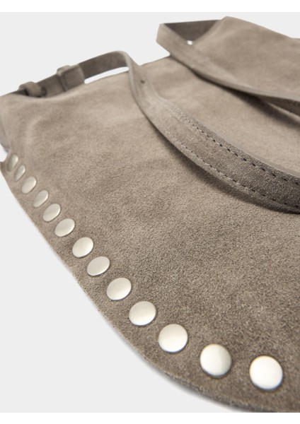 Zımba Detaylı Süet Deri Çapraz Askılı Çanta modelleri