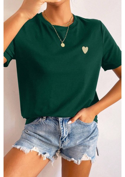 Kadın Oversize Baskılı Nefti Tişört – Küçük Kalp, Günlük & Sokak Stili indirimleri