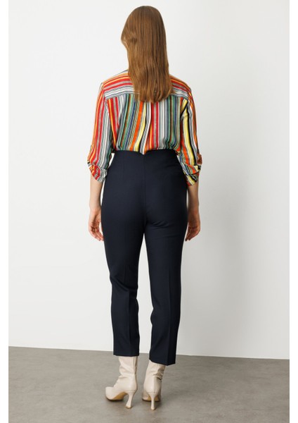 Kadın Büyük Beden Beli Kalın Lastikli Boru Paça Pantolon 1111 Lacivert fırsatları