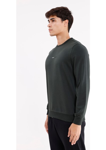 Minimal Göğüs Işlemeli Rahat Kalıp Esnek Manşetli Mevsimlik Bisiklet Yaka Sweatshirt fiyatları