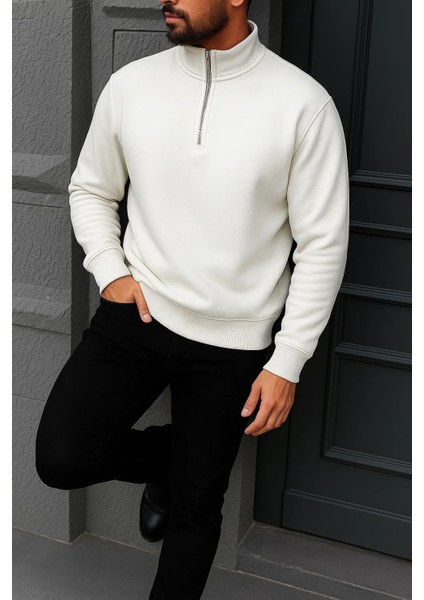 Erkek Kışlık Basic Beyaz Fermuarlı Sweatshirt modelleri