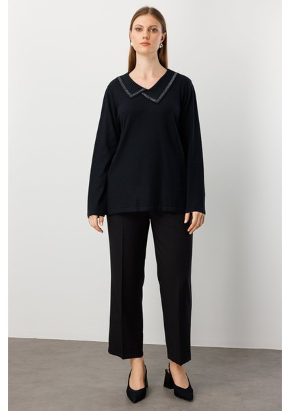 Kadın Büyük Beden Yakası Taşlı Triko Kazak 65395 Siyah modelleri