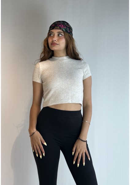 Kadın Balıkçı Yaka Kısa Kollu Triko Bluz