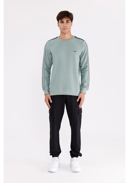 Selanik Doku Yumuşak Tutuşlu Rahat Kalıp Yuvarlak Yaka Esnek Manşetli Sweatshirt