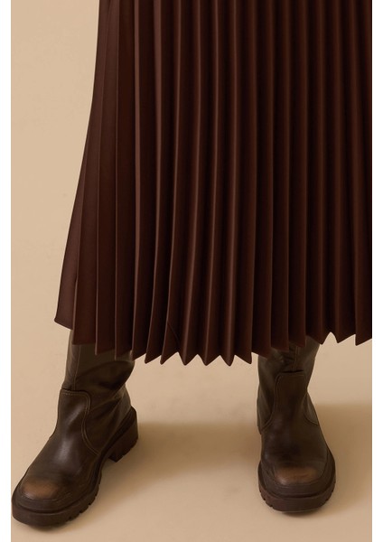 Kadın Esnek Bel Pliseli Basic Etek 1019 Kahverengi fiyatları