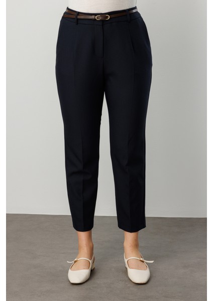 Kadın Büyük Beden Beli Kemerli Dar Paça Pantolon 1015 Lacivert modelleri