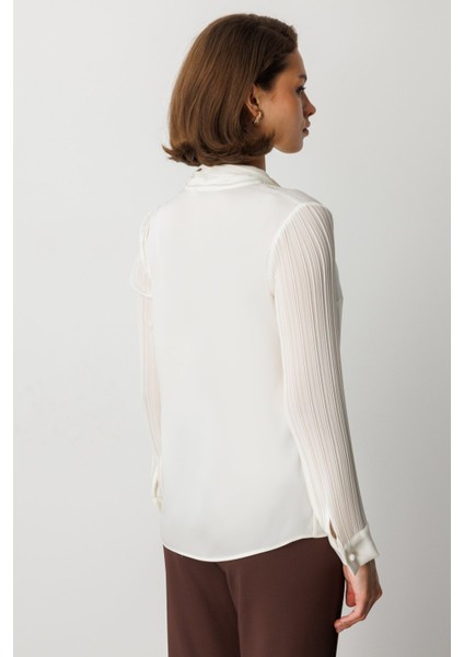 Kadın Yakası Fularlı Broş Detaylı Bluz 3021 Ekru fırsatları