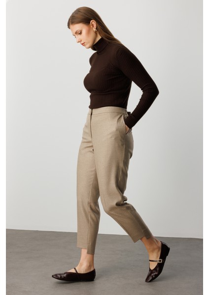 Kadın Büyük Beden Zikzak Desenli Dar Paça Pantolon 5535 Camel modelleri