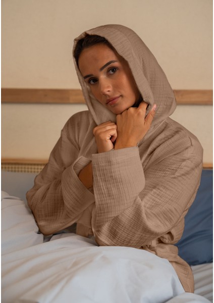 % 100 Pamuk 4 Kat Müslin Ünisex Kapşonlu Bornoz Koyu Bej S/m fiyatları