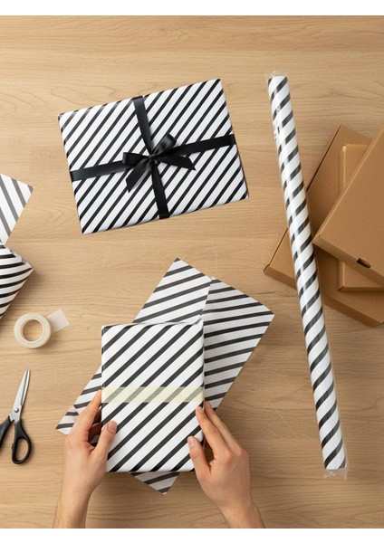 Hediye Ambalajı Siyah Beyaz Çizgili Paketleme Kağıdı 70X100 Cm 2'li