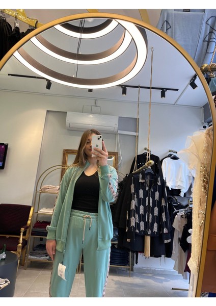 Kadın Mint Yeşili Şerit Detaylı Ikili Eşofman Takımı – Lüks, Rahat ve Şık Spor Takım modelleri