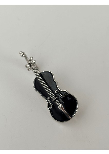 Siyah ve Gümüş Renklerinde Keman Figürlü Silver Broş fiyatları