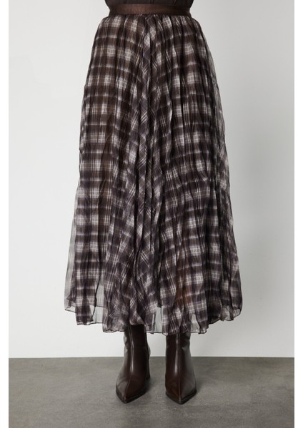 Kadın Ekoseli Pileli Maxi Boy Etek 60214 Kahverengi modelleri